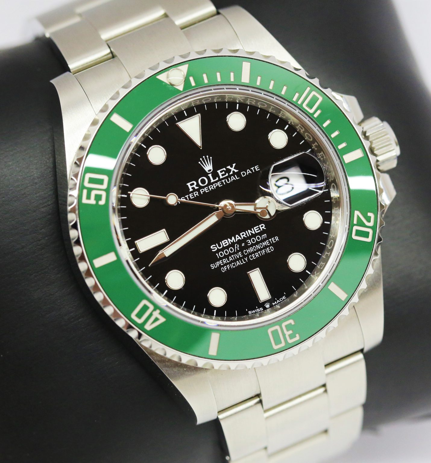 Rolex Submariner Date Green Bezel Black Dial, Stainless Steel on Oyster ...