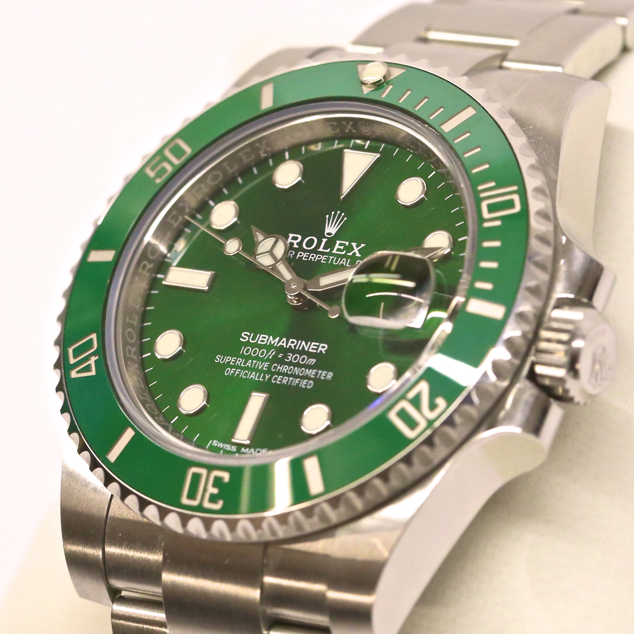 Rolex Submariner Date Hulk (green bezel & dial) case ref 116610LV 2019 ...